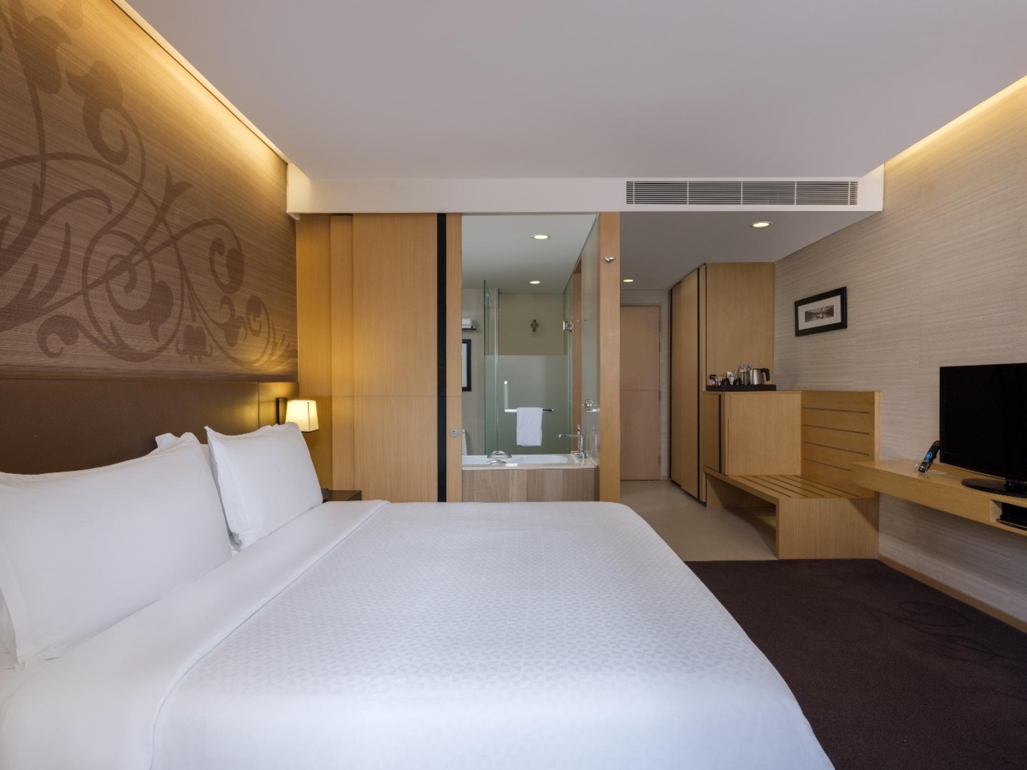 Four Points By Sheraton Bangkok, Sukhumvit 15 Экстерьер фото