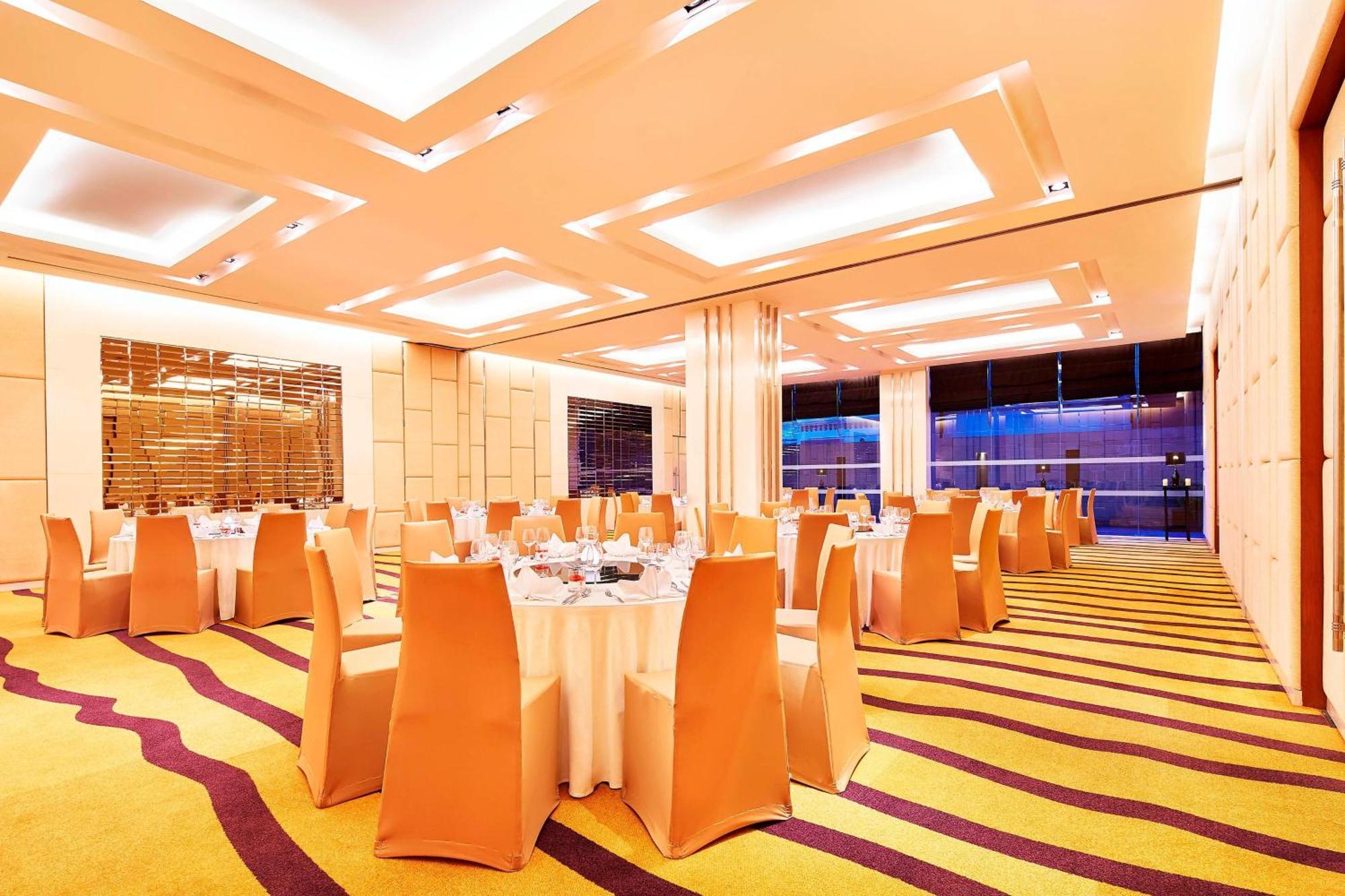 Four Points By Sheraton Bangkok, Sukhumvit 15 Экстерьер фото