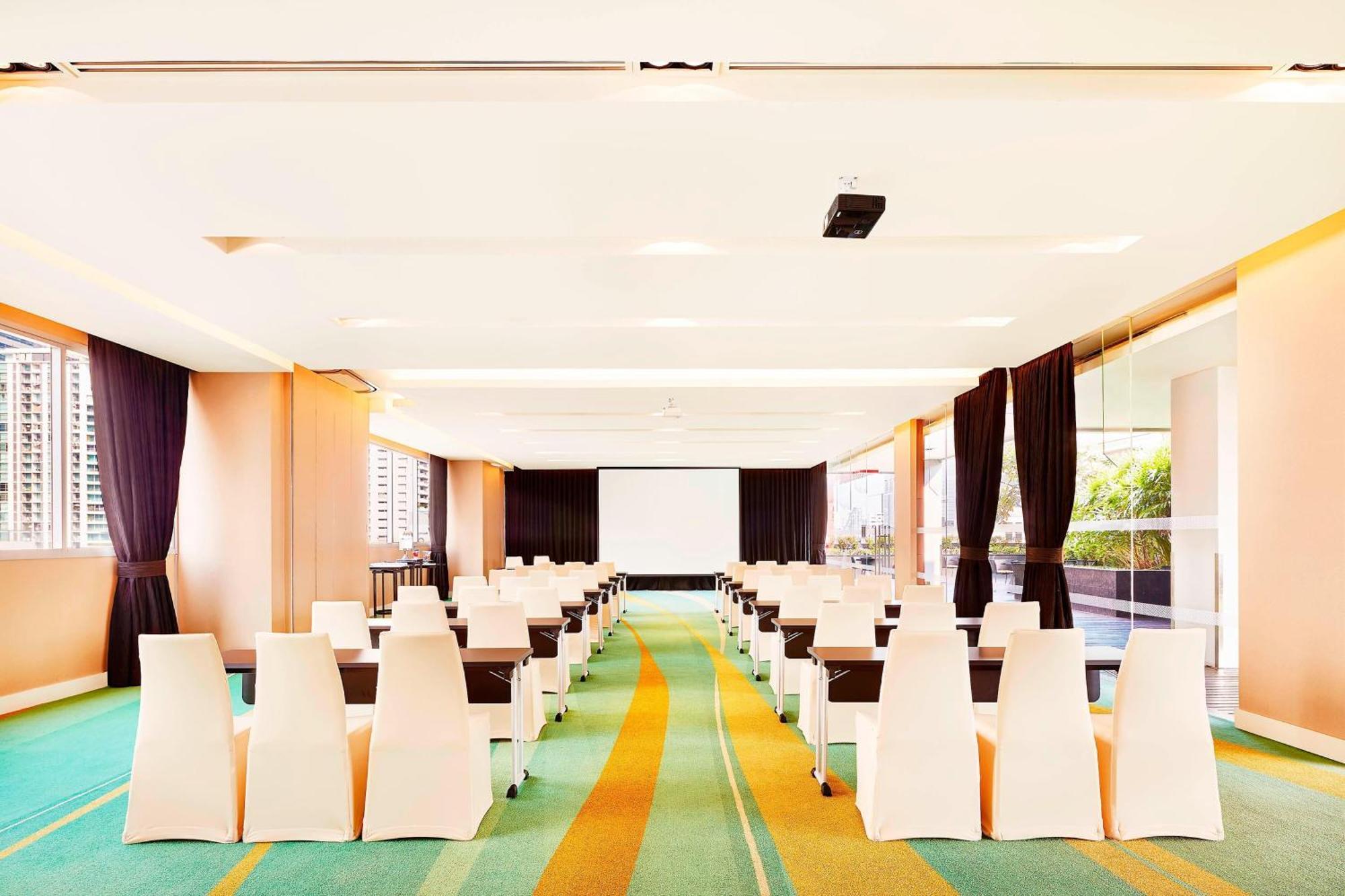 Four Points By Sheraton Bangkok, Sukhumvit 15 Экстерьер фото