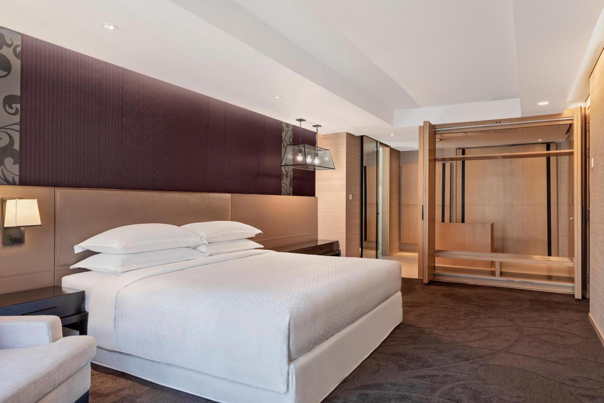 Four Points By Sheraton Bangkok, Sukhumvit 15 Экстерьер фото