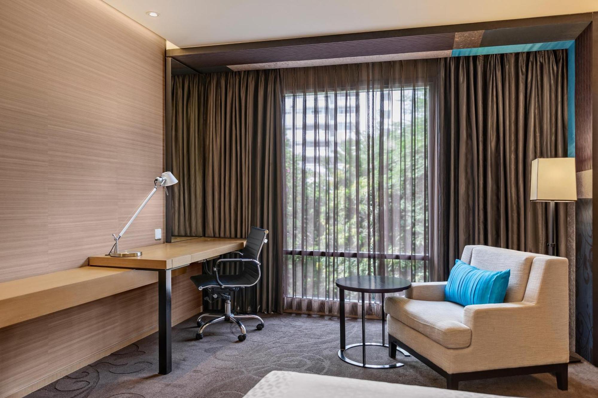 Four Points By Sheraton Bangkok, Sukhumvit 15 Экстерьер фото